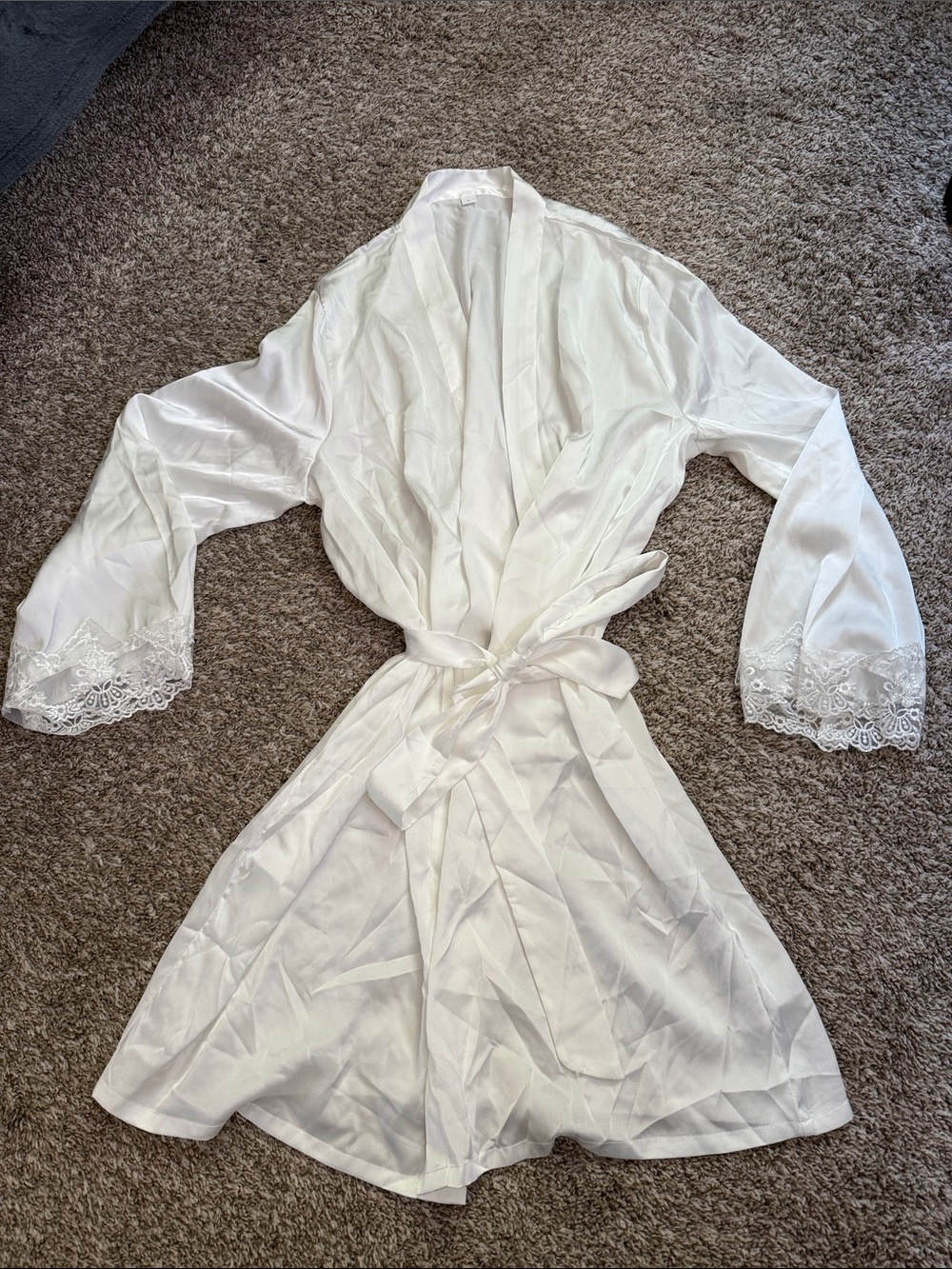 Women's Satin Lace Trim Robe - White